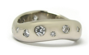 Alliance Anneau de Vie diamants en or gris 18 carats